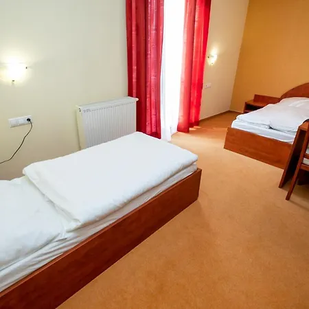 Boss Hotel 3*