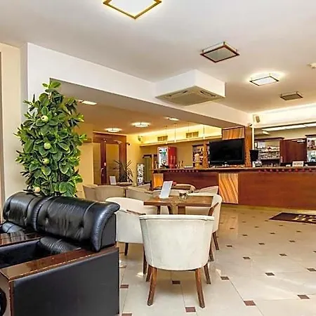 Hotel Boss 3*
